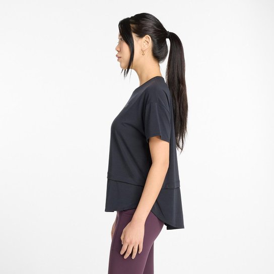 Camiseta Drapey Feminina