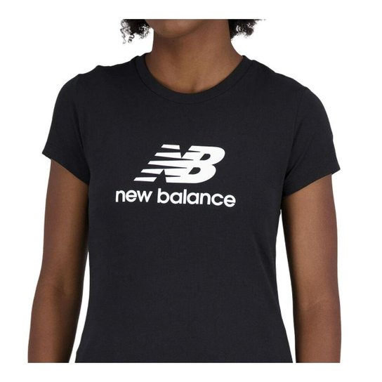 Camiseta Feminina New Balance MC Essentials Preta - WT3154