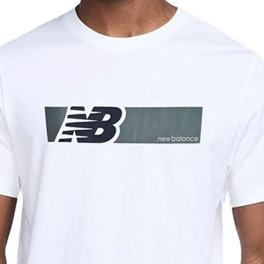 Camiseta Masculina New Balance MC Performance Branca - MT5