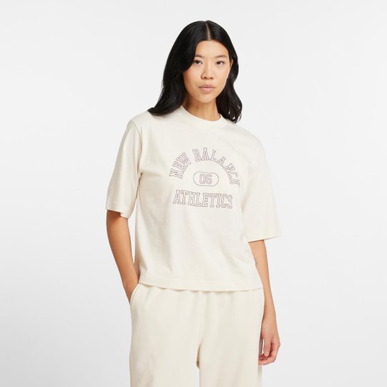 Camiseta New Balance Cropped Athletics Feminina