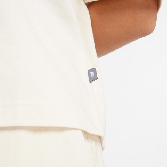 Camiseta New Balance Cropped Athletics Feminina