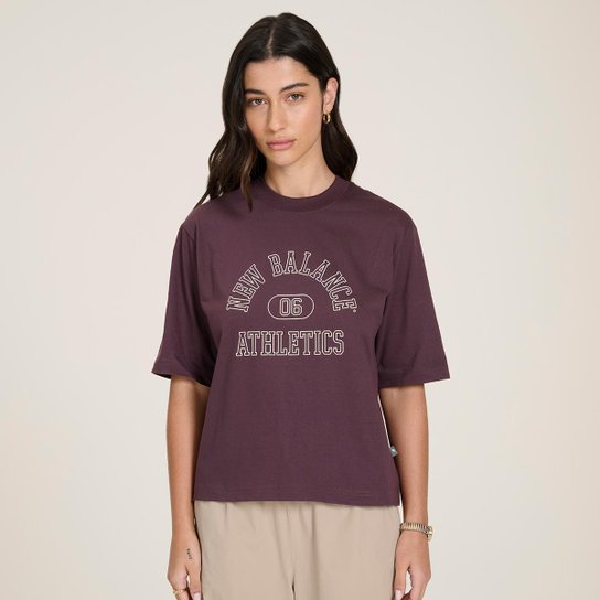 Camiseta New Balance Cropped Athletics Feminina