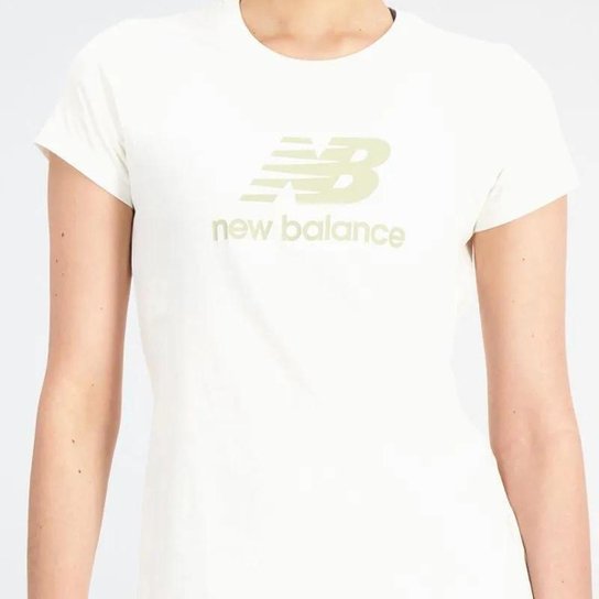 Camiseta New Balance Essentials Basic Feminina