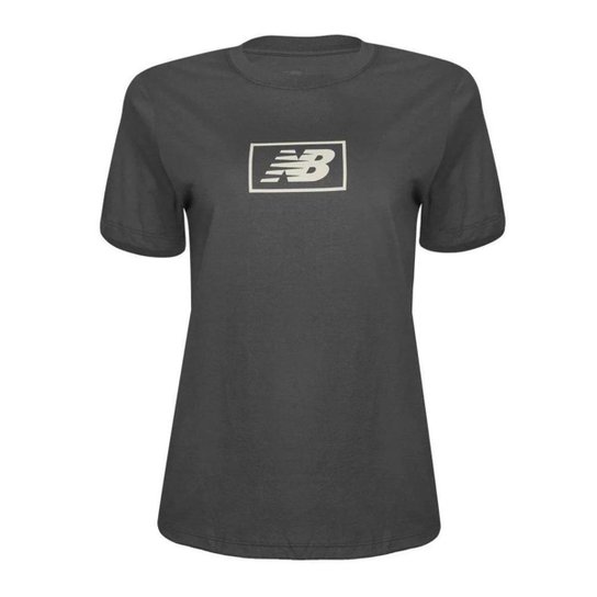 Camiseta New Balance Essentials Logo Feminina