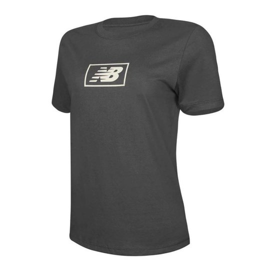 Camiseta New Balance Essentials Logo Feminina