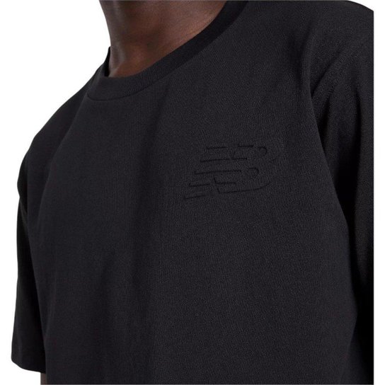 Camiseta New Balance Logo Embossed - masculino