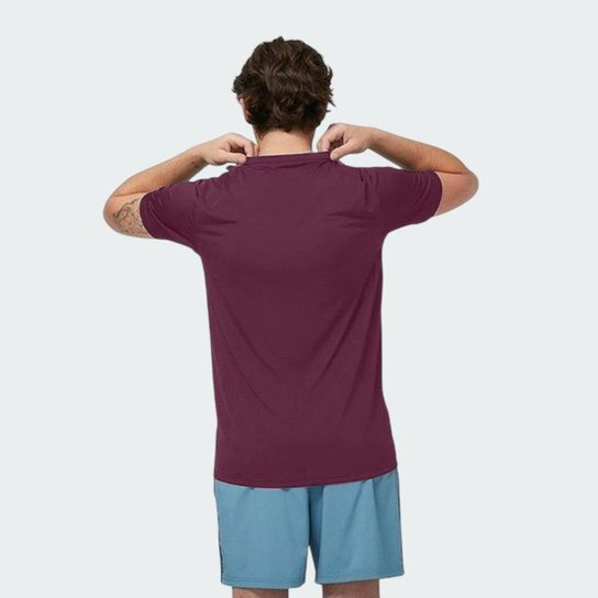 Camiseta New Balance Logo Performance - masculino