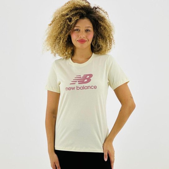 Camiseta New Balance Manga Curta Feminina