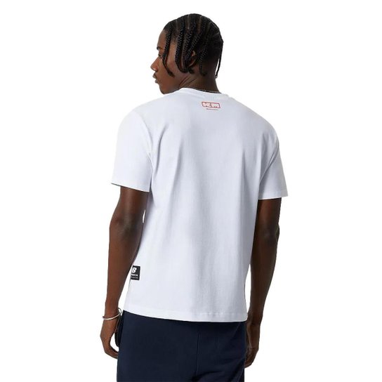 Camiseta New Balance Masculina Athletics Kody Mason Branca