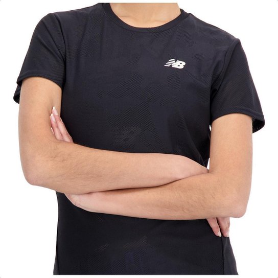 Camiseta New Balance Q Speed Jacquard Feminina