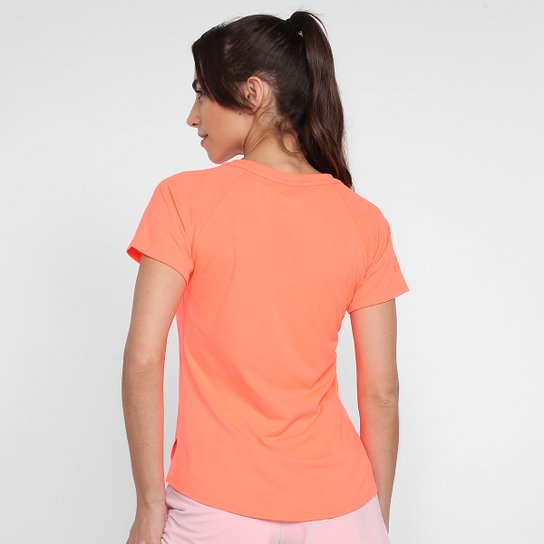 Camiseta New Balance Q Speed Jacquard Feminina