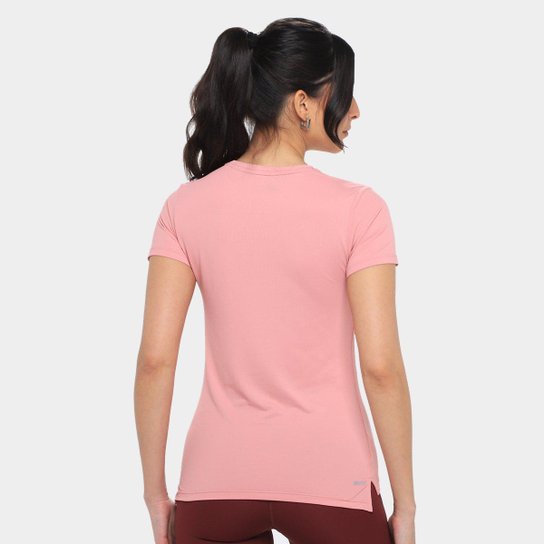 Camiseta New Balance Sport Essentials Feminina