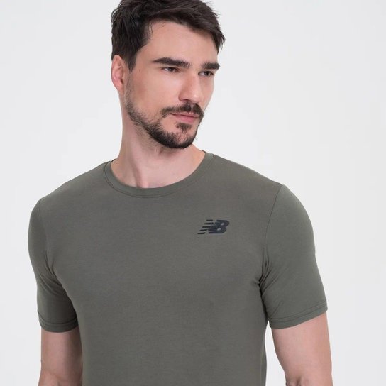 Camiseta New Balance Tenacity Logo Masculina
