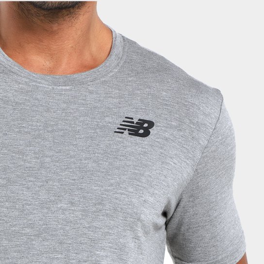 Camiseta New Balance Tenacity Logo Masculina