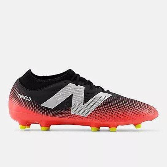Chuteira New Balance Tekela Magique V4
