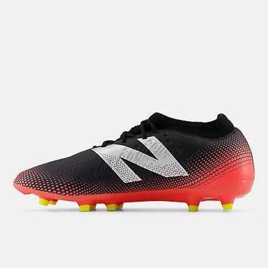 Chuteira New Balance Tekela Magique V4