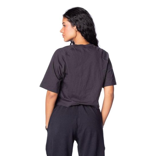 Cropped Feminino New Balance Essentials Preto