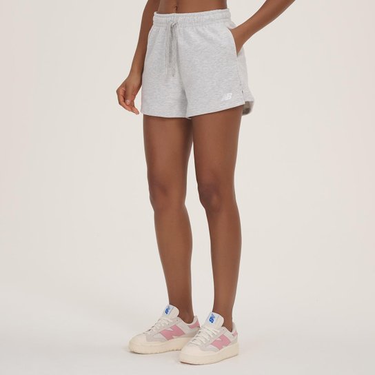 Shorts Essentials Feminino