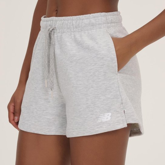 Shorts Essentials Feminino