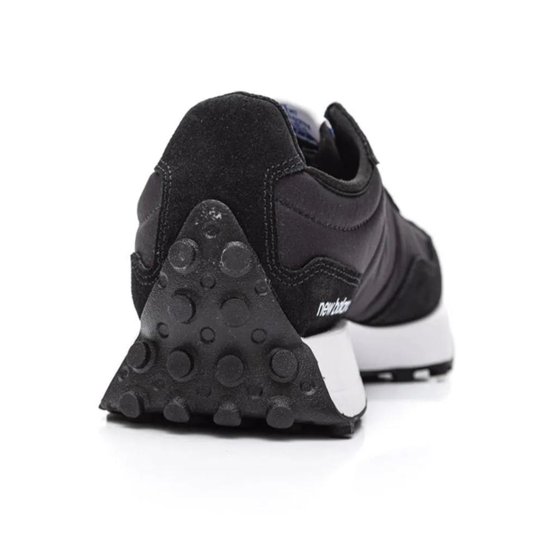 Tênis New Balance 327 V1 Preto Feminino