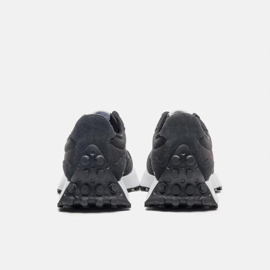 Tênis New Balance 327v1