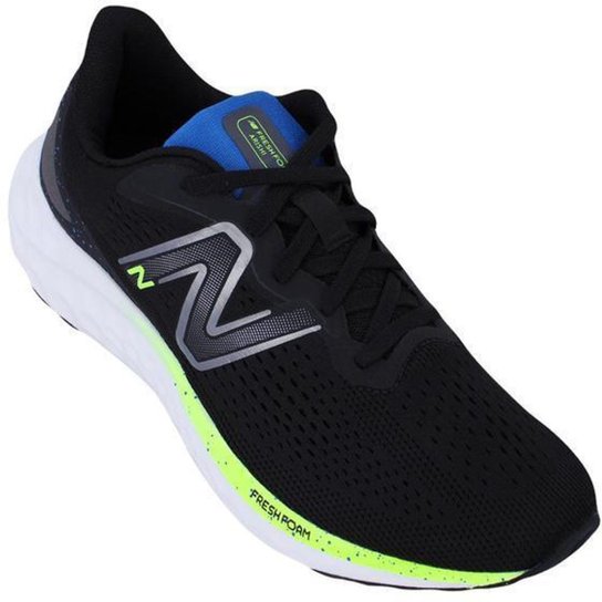Tênis New Balance Arishi V4