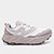 Tênis New Balance Foam X Hierro V9 Feminino - Bege+Cinza