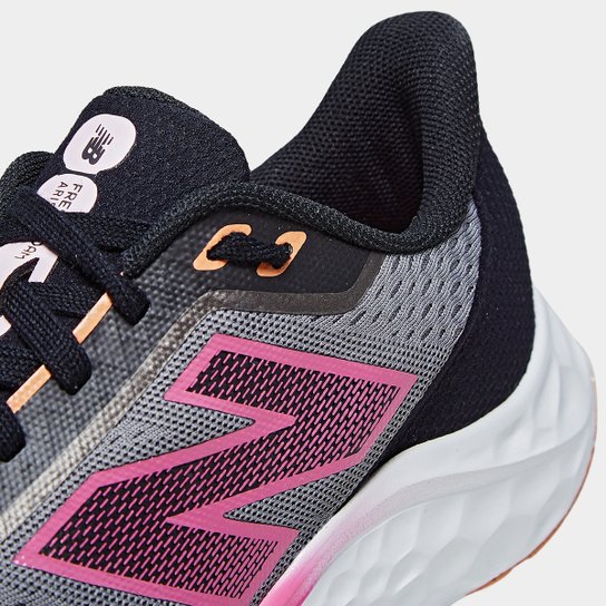 Tênis New Balance Fresh Foam Arishi V'4 Feminino