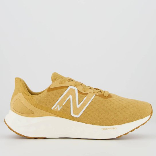 Tênis New Balance Fresh Foam Arishiv4 Feminino Marrom e Branco