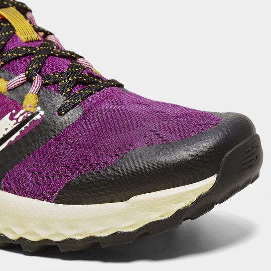 Tênis New Balance Fresh Foam Garoe Feminino