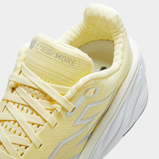 Tênis New Balance Fresh Foam X More V5 Feminino