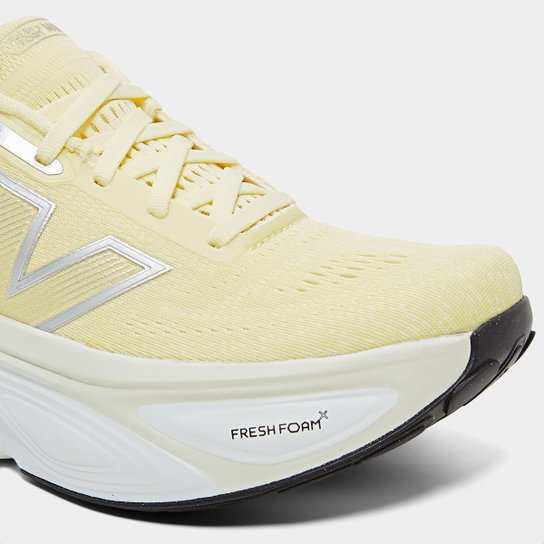 Tênis New Balance Fresh Foam X More V5 Feminino