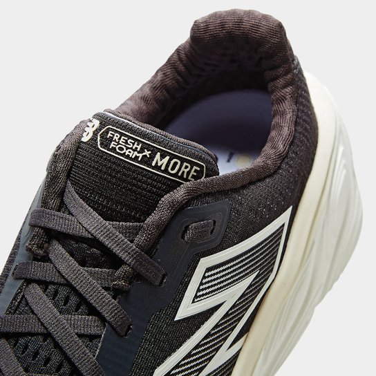 Tênis New Balance Fresh Foam X More V5 Masculino