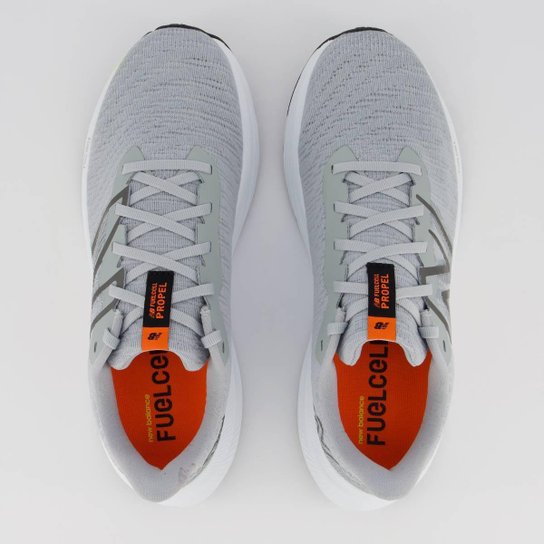 Tênis New Balance Fuelcell Propel V4 Cinza e Branco