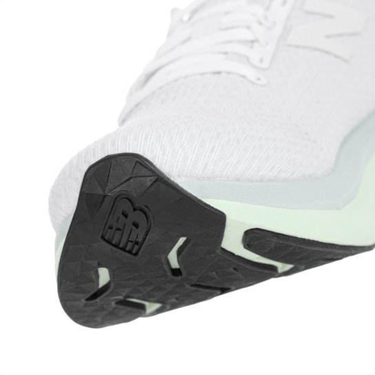 Tênis New Balance FuelCell Propel V5 Branco e Verde - Feminino
