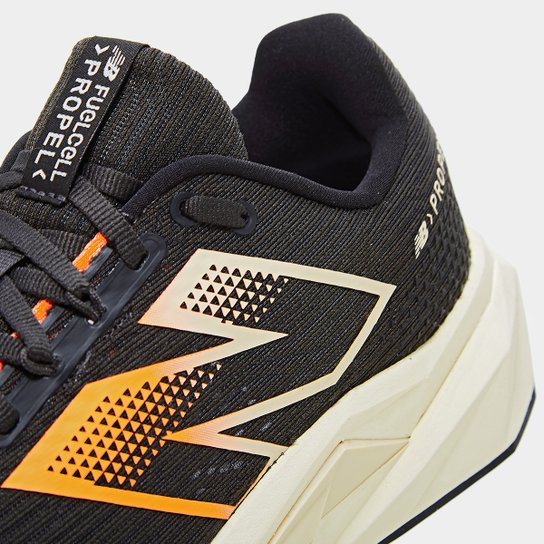 Tênis New Balance Fuelcell Propel V5 Masculino