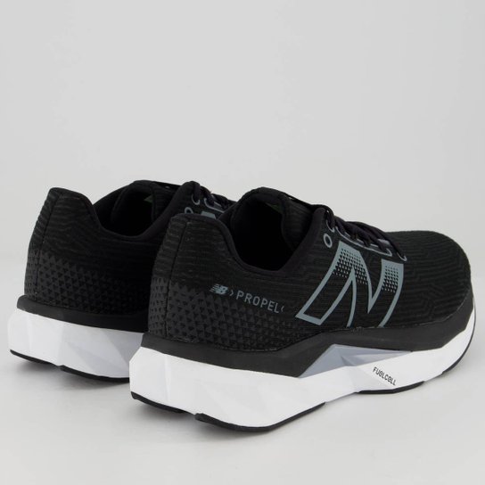 Tênis New Balance Fuelcell Propel V5