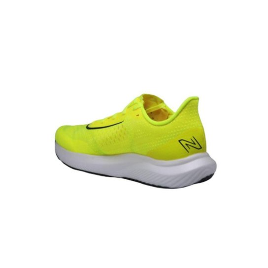 Tenis New Balance Fuelcell Rebel V3 Masculino