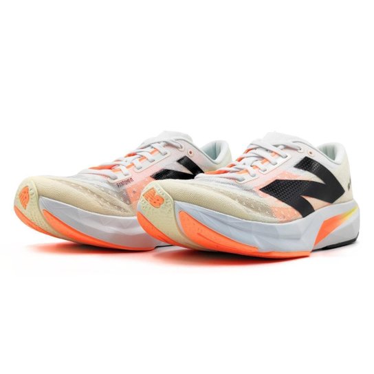 Tênis New Balance FuelCell Rebel V4 Feminino