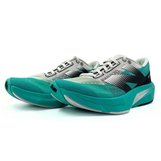 Tênis New Balance Fuelcell Rebel V4 Feminino