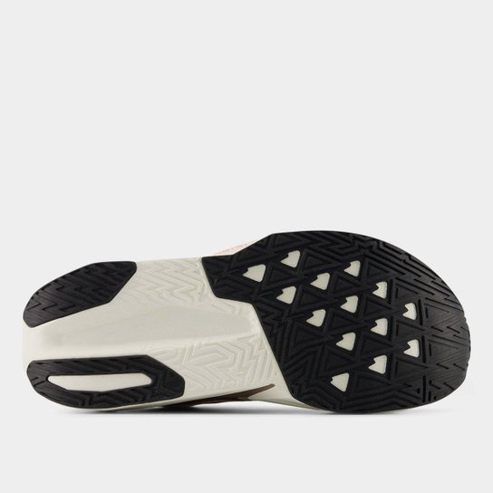 Tênis New Balance Fuelcell Rebel V5 Feminino