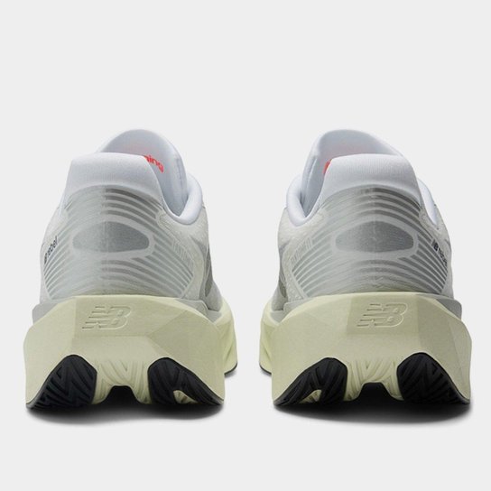 Tênis New Balance Fuelcell Rebel V5 Feminino