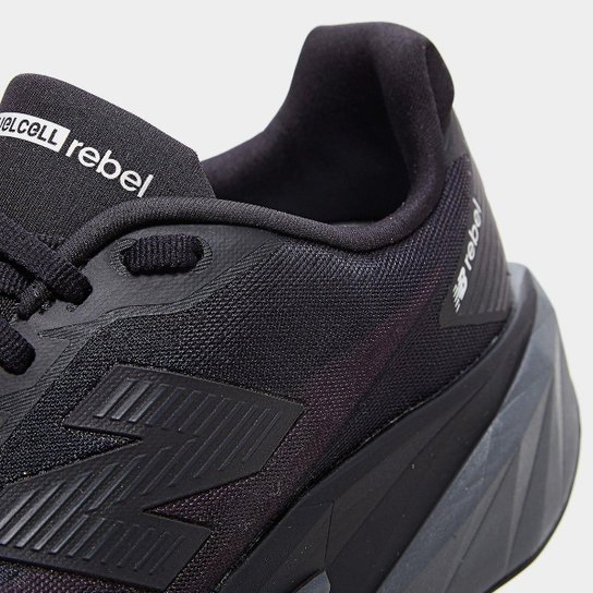 Tênis New Balance Fuelcell Rebel V5 Masculino