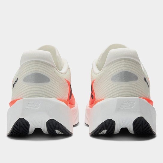 Tênis New Balance Fuelcell Rebel V5 Masculino