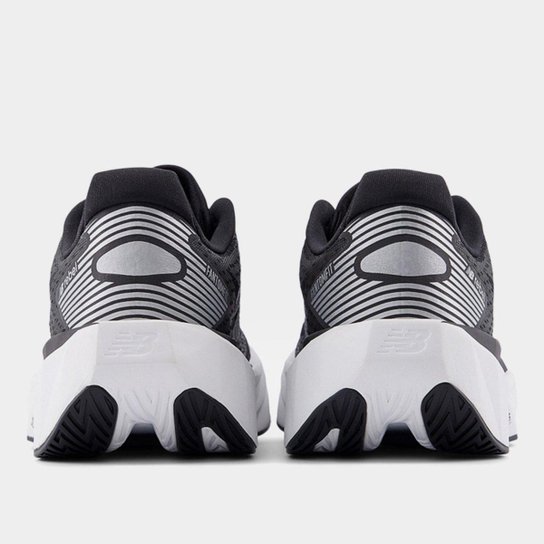 Tênis New Balance Fuelcell Rebel V5 Masculino