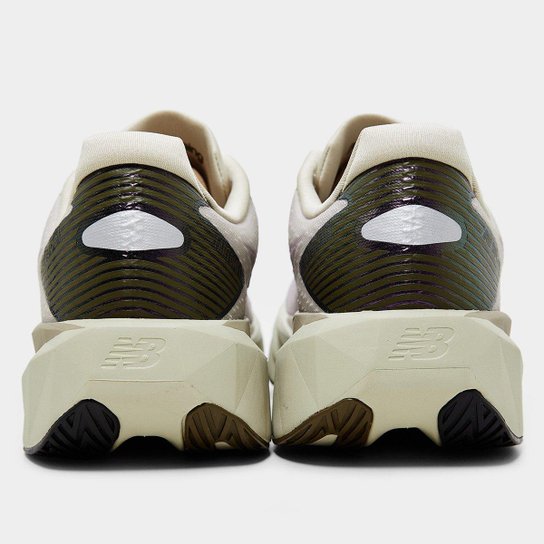 Tênis New Balance Fuelcell Rebel V5 Masculino