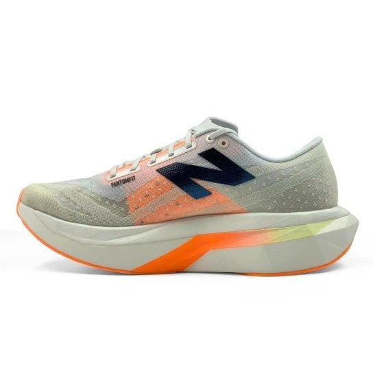 Tênis New Balance Fuelcell Supercomp Elite V4 Bege/Laranja Masculino