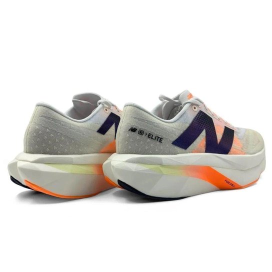 Tênis New Balance Fuelcell Supercomp Elite V4 Bege/Laranja Masculino
