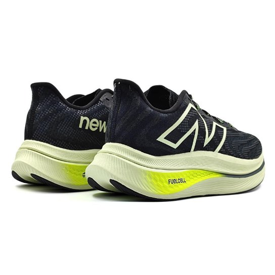 Tênis New Balance Fuelcell Supercomp Trainer V2 Feminino