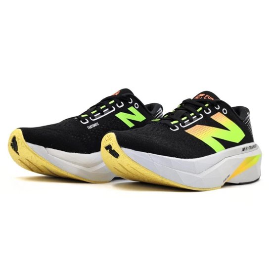 Tênis New Balance FuelCell Supercomp Trainer V3 Feminino